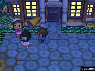 Trying to catch burglar Wendy with a net.