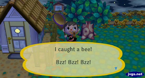 I caught a bee! Bzz! Bzz! Bzz!