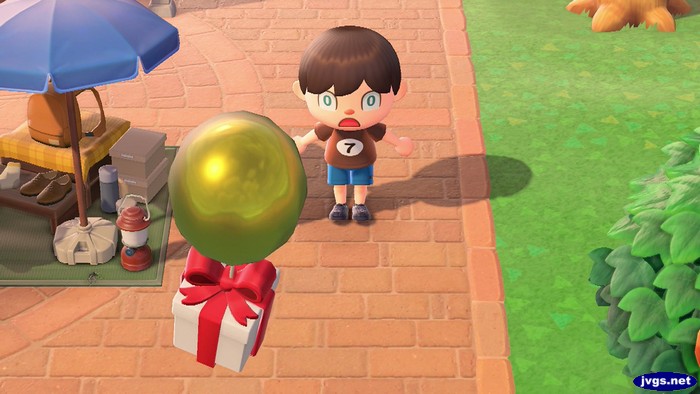 Jeff is shocked to see a golden balloon present.