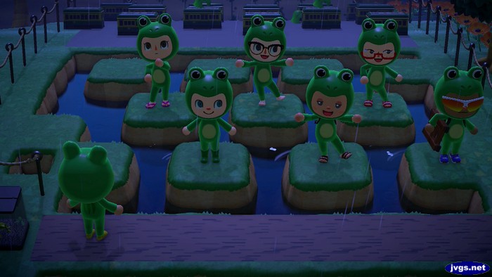 A group photo with frogs.