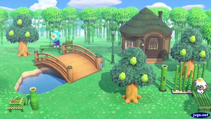 Azalea's green yard in Happy Home Paradise.