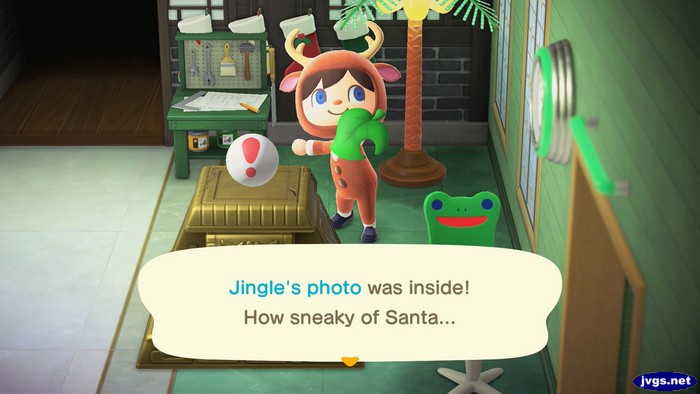Jingle's photo was inside! How sneaky of Santa...