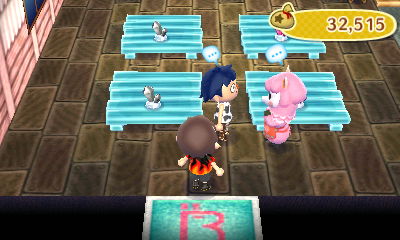 Fyree speaks with Reese to sell some turnips.