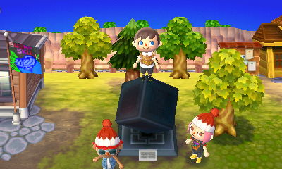 Glitched onto the cube sculpture.