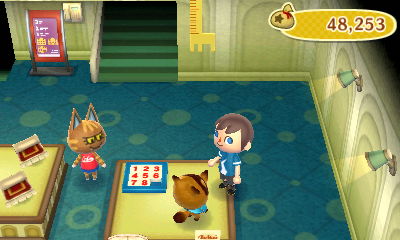 Katt looking at the slide puzzle.