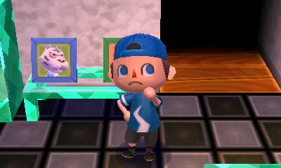 Wearing my familiar blue cap and lightning tee.