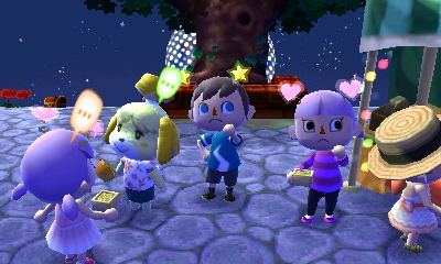 The crowded event plaza.