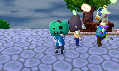 Wendy and Gracie chatting.