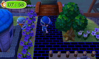 Sprinkle hiding behind Kidd's house.