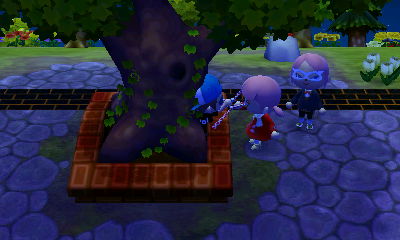 Me glitched into the town tree.