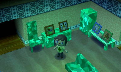 A blue-trim wall and Saharah's desert.