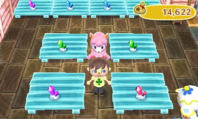 Lots of ore for sale in the flea market at Re-Tail.