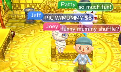 Jeff the mummy: PIC W/MUMMY $5